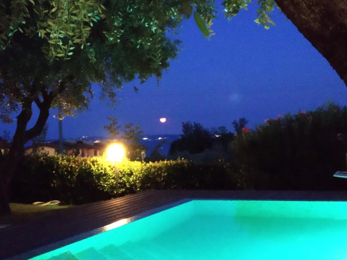 La Gemma Sul Lago Manerba del Garda Bagian luar foto