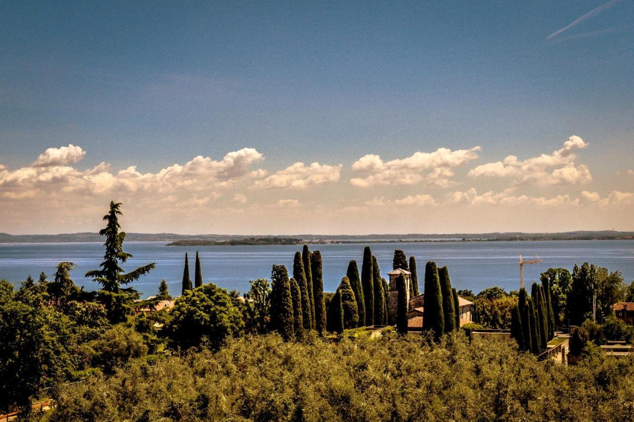 La Gemma Sul Lago Manerba del Garda Bagian luar foto
